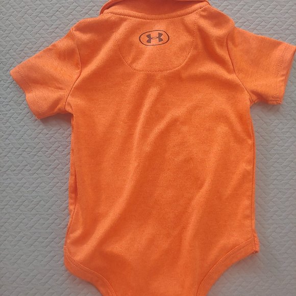 Authentic Under Armour baby onesie 6-9M - Picture 2 of 5